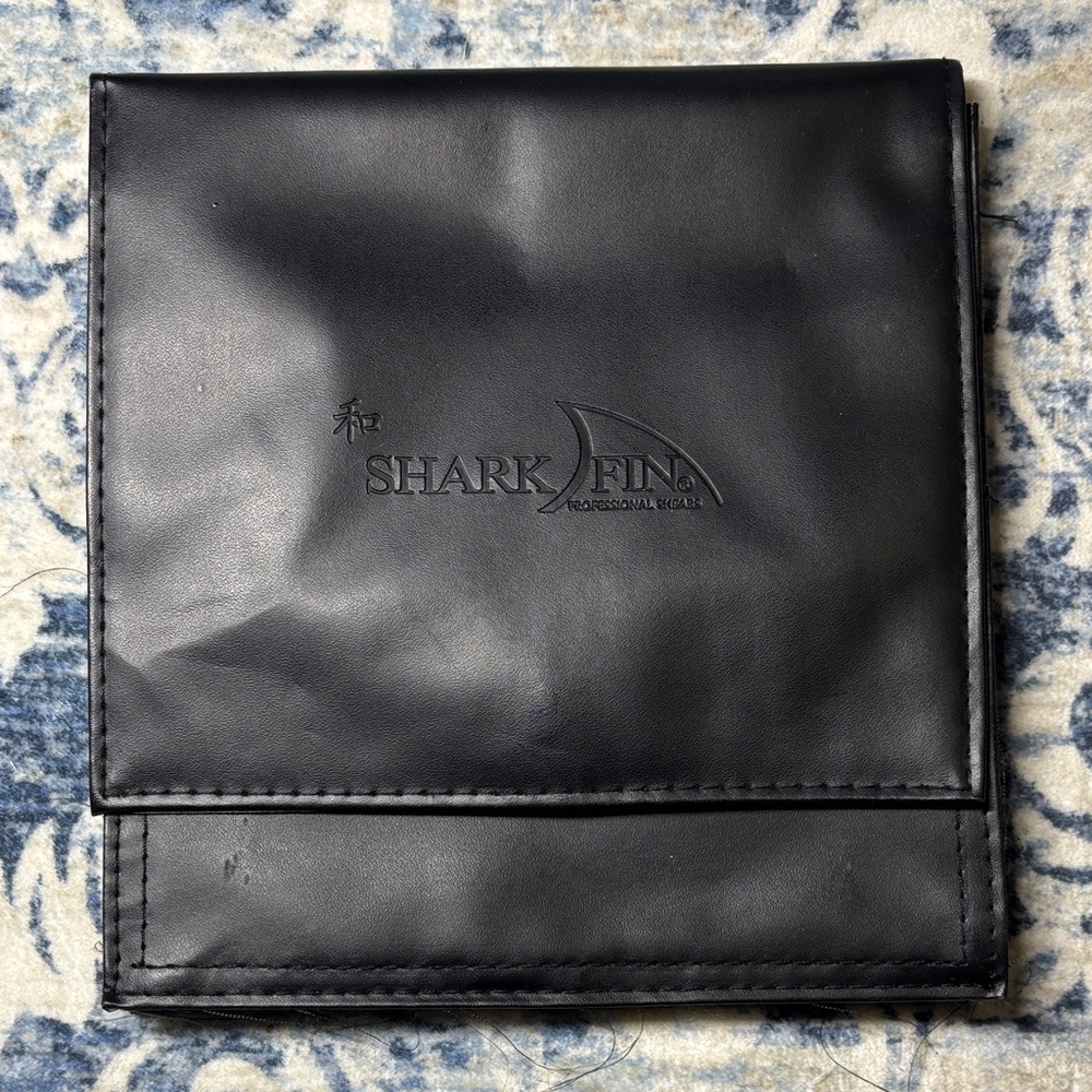 Shark Fin Shear Bag